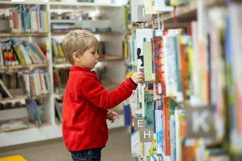 Het belang van kinderboeken; zo fijn is voorlezen