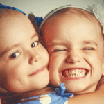 Het belang van knuffelen: waarom aanraking zoveel meer doet dan we denken