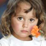 Verlegenheid bij peuters – een fase vol gevoel