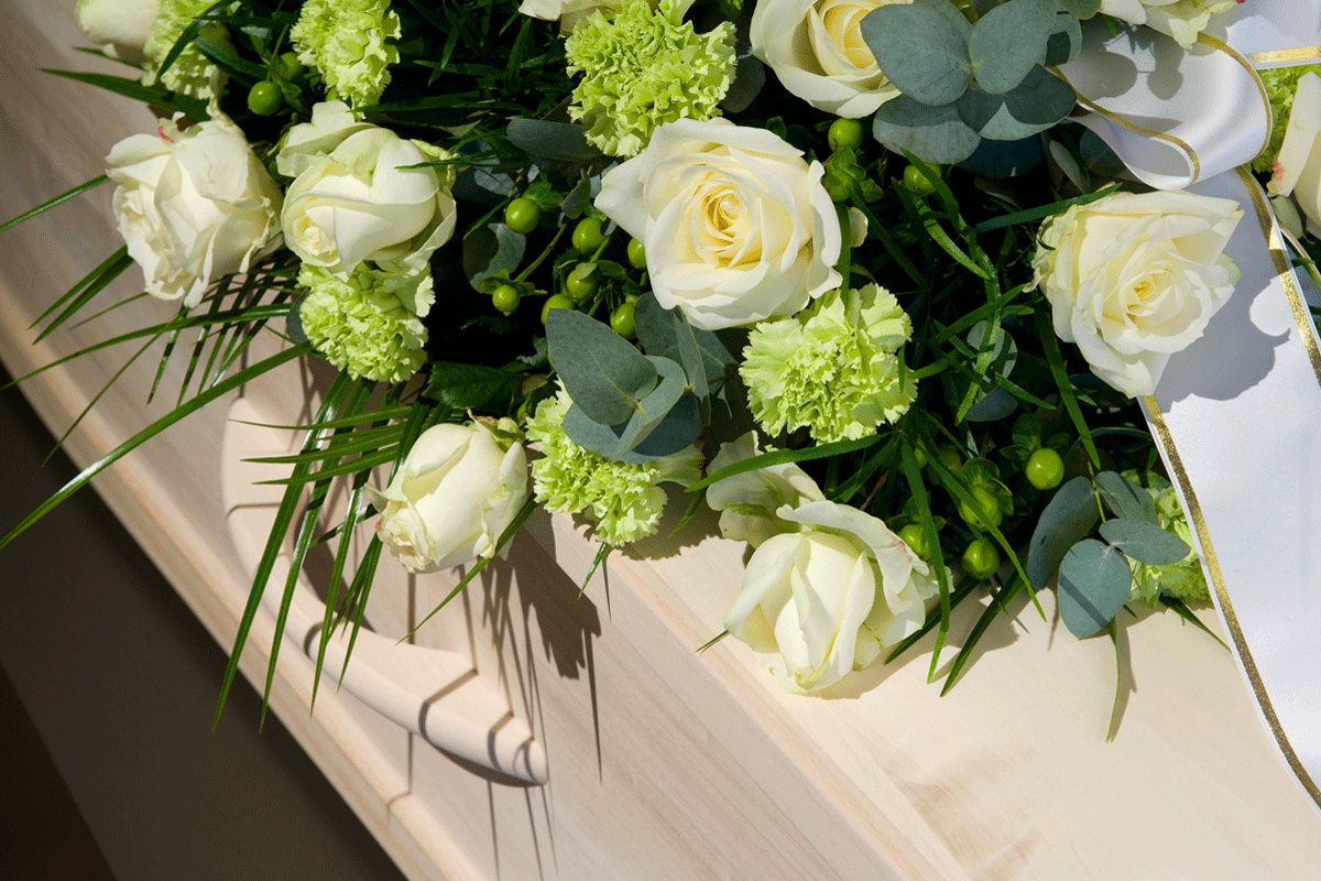 Zeg het met bloemen: De diepe betekenis van het rouwboeket